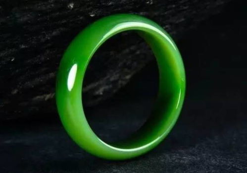 新疆碧玉 俄罗斯碧玉 青海碧玉 四川沱江碧玉的辨认和识别