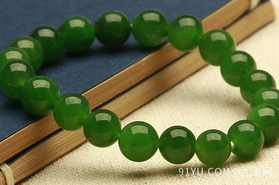 青海青玉手串怎样盘玩