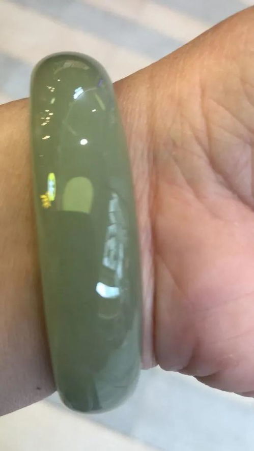 8800元买的青海镯,值吗