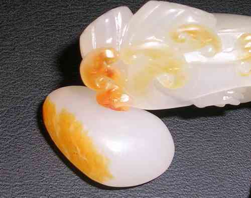新疆和田玉料与青海俄料的区别分析