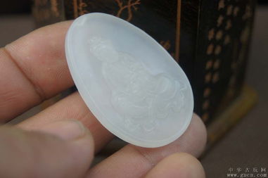 青海白玉老料 如意观音的玉石艺术